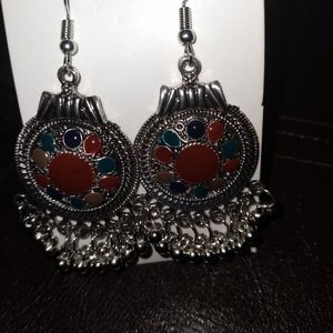 Beautiful Silvertone Earrings